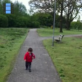 2012 Helmond.Adrian loopt buiten.web