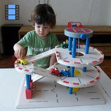 2012 Helmond.Adrian speelt met autogarage.web